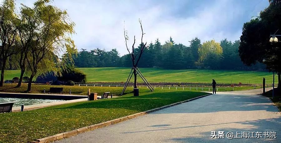 韩可胜为《联洋之窗》做序“联洋：一个温暖的社区”