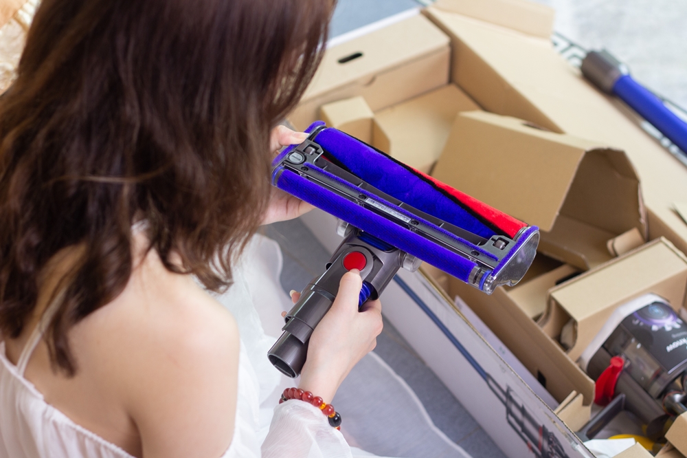 戴森v11吸尘器能吸多大颗粒,原装戴森v11吸尘器吸头介绍