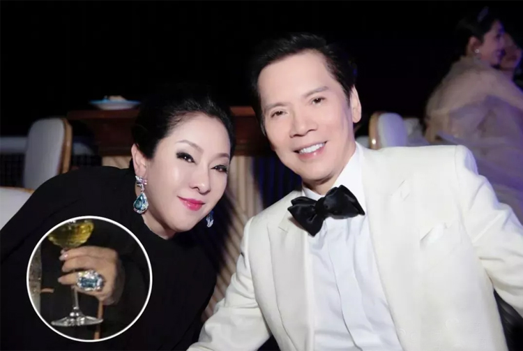 向佐郭碧婷婚礼值多少钱,向佐订婚戴的表