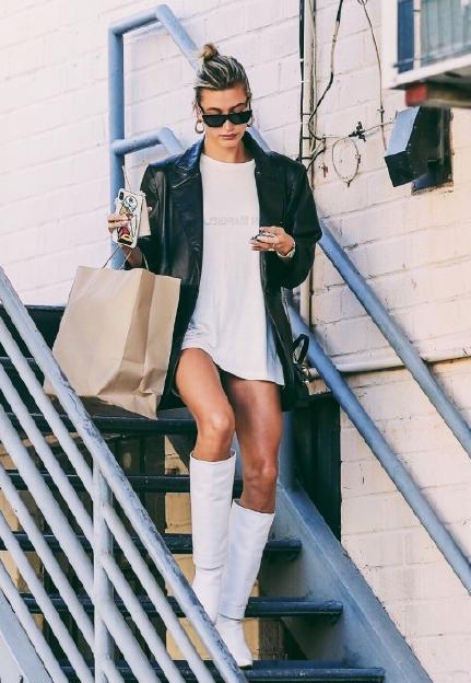 秋冬皮衣高级穿搭,皮衣怎么穿出高级感秋冬新款