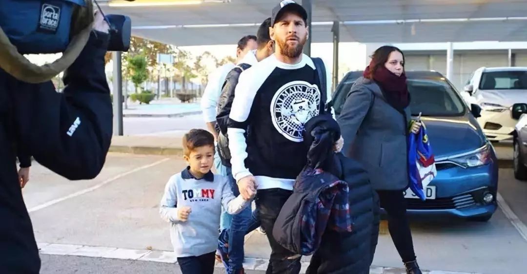 从观众视角观看世界杯总决赛,不同角度看阿根廷夺冠