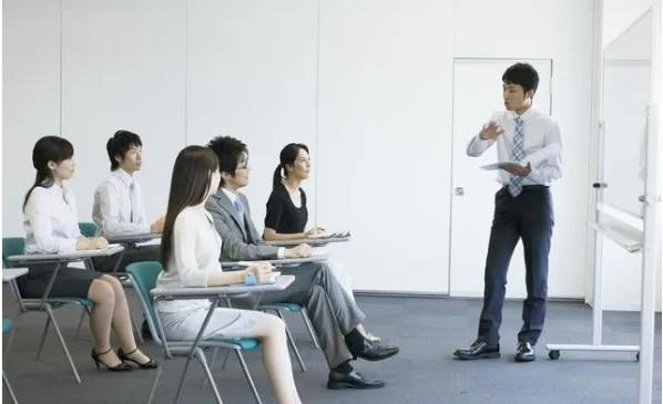 公考面试班一般多少钱,公考面试班哪个机构好