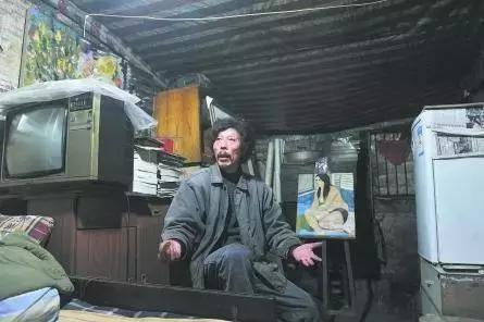 美术生哭完了继续画,气哭老师的美术生