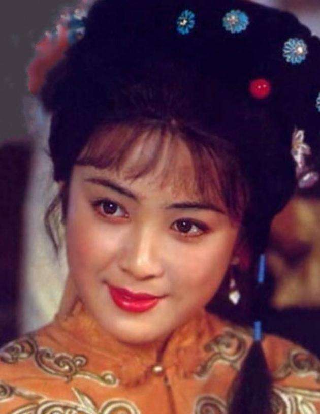 傅艺伟妲己绝美造型,傅艺伟苏妲己妩媚动人