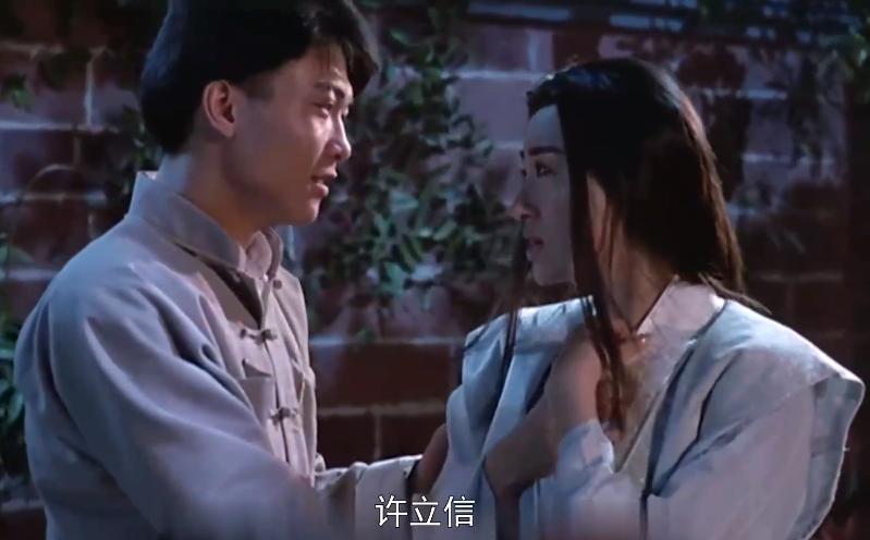 因“重男轻女”而自杀，拍全裸写真的“鬼后”王小凤：为何抑郁？