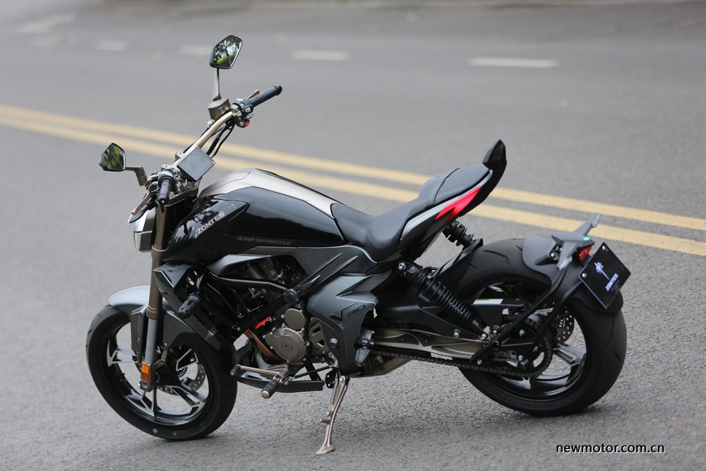 升仕310V试驾/多图:舒适好骑的运动太子车,标配ABS,全LED灯具