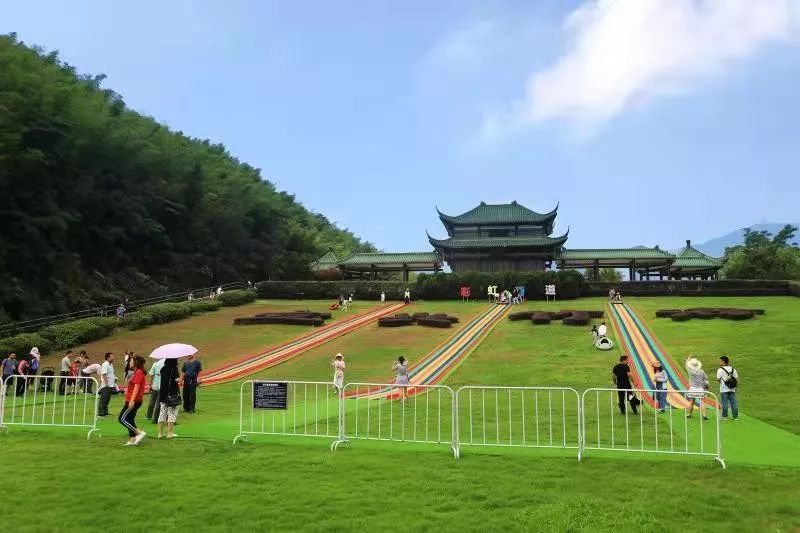 石塘竹海喊泉,宜兴彩虹滑道免费