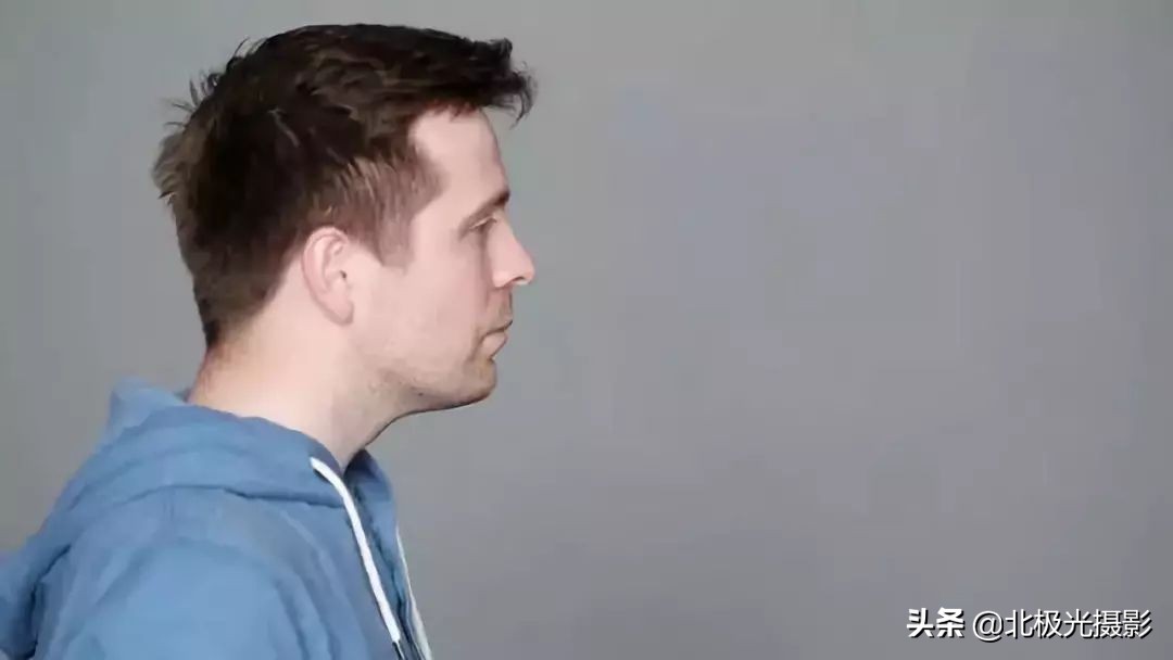 拍照显得脸特别大怎么解决,拍照双下巴消除最佳方法