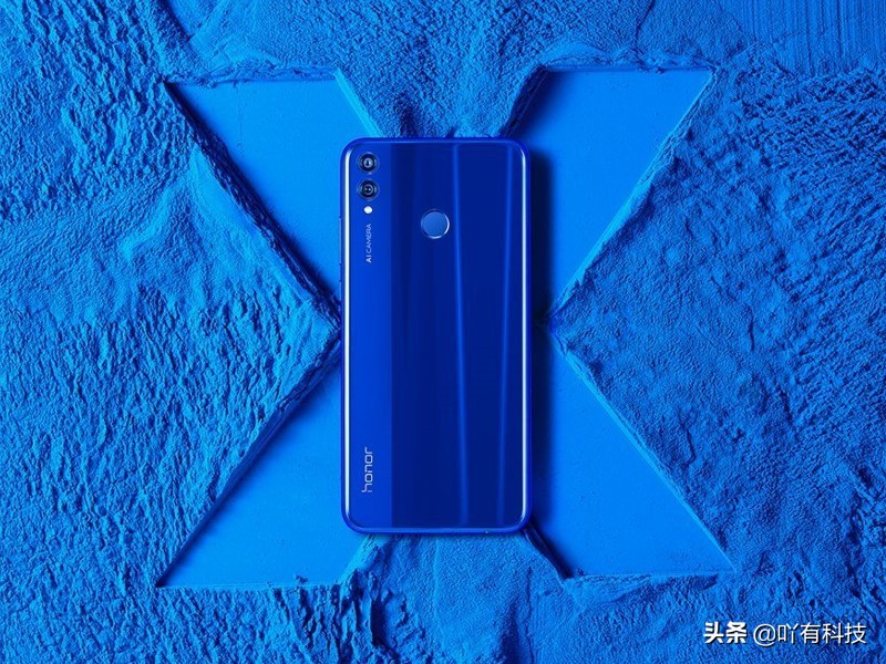 荣耀8x为什么那么出名,荣耀8x有什么特别之处吗