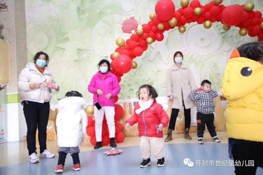 你好,小宝贝:世纪星艺术学院幼儿园新生半日体验活动