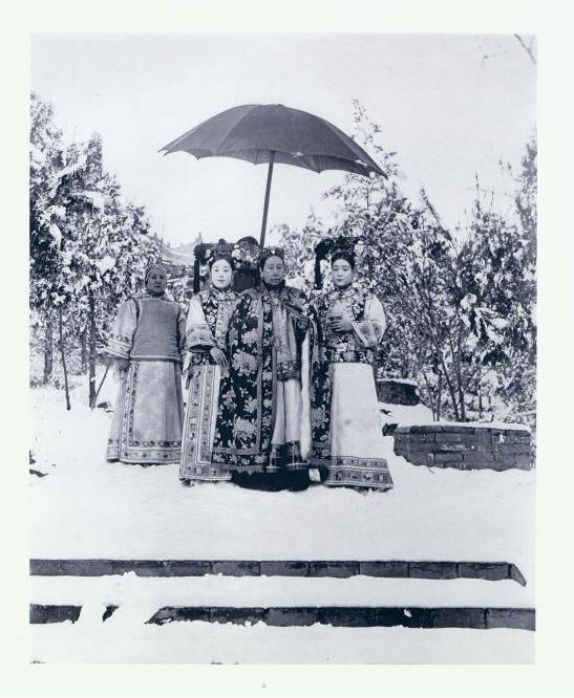 有图有真相，中国有史以来最早玩cosplay的人竟是慈禧！