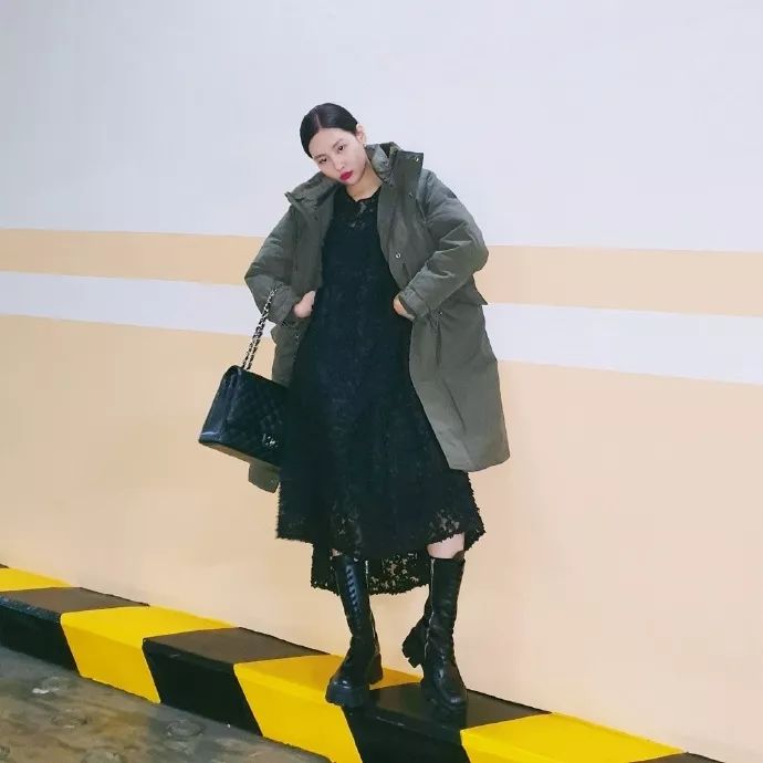 宣美穿吊带裙图片,南韩腿精宣美showmaker