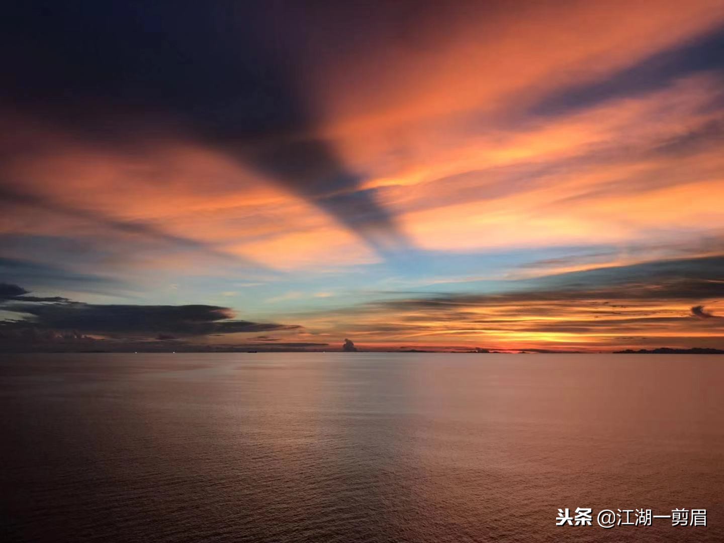 《海的女儿》故事,海的女儿故事简介150个字