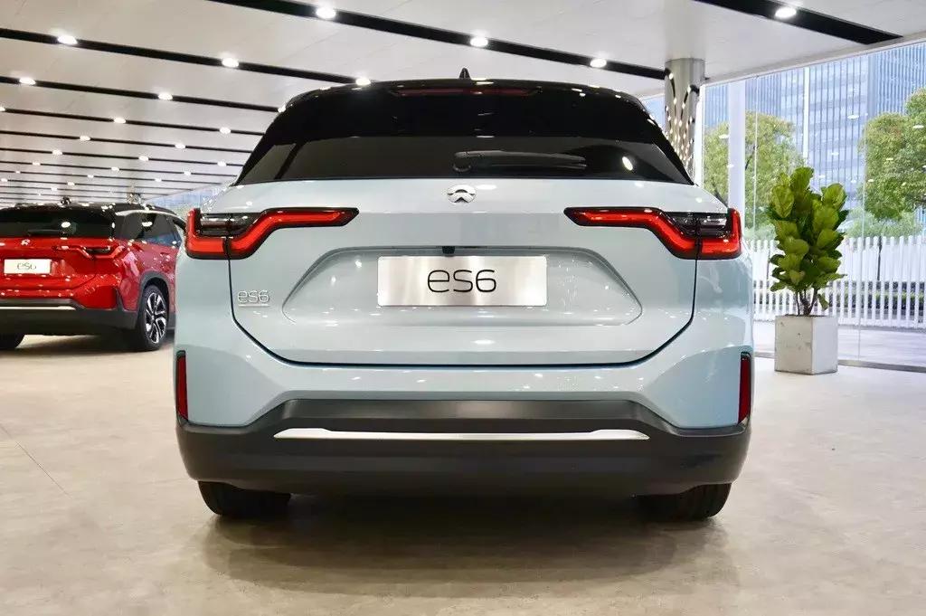 续航里程超过2000公里的燃油suv,12万元混合动力续航600kmsuv