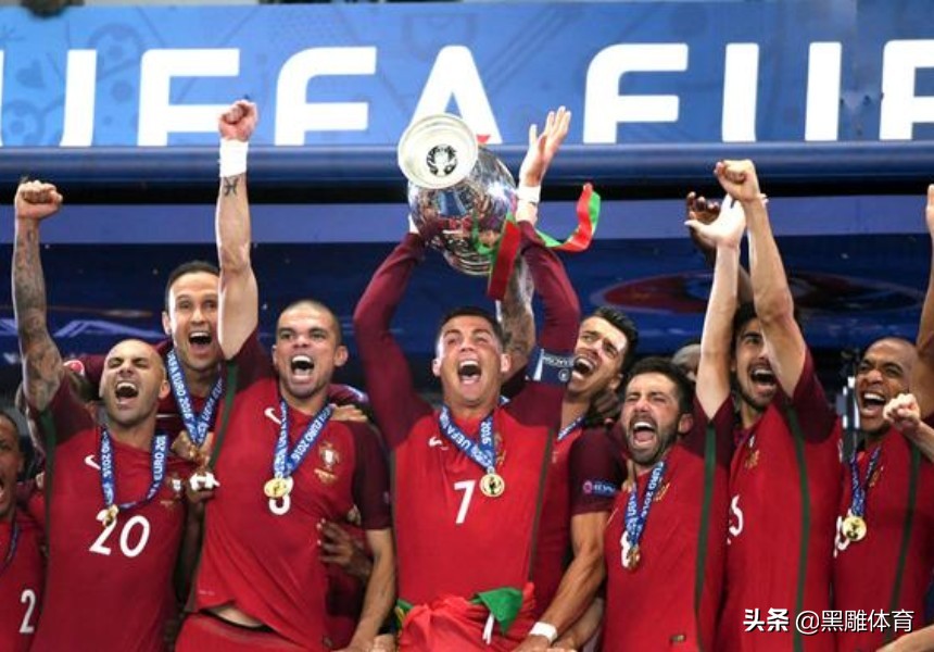 梅西c罗大罗贝利,大罗和c罗梅西对比