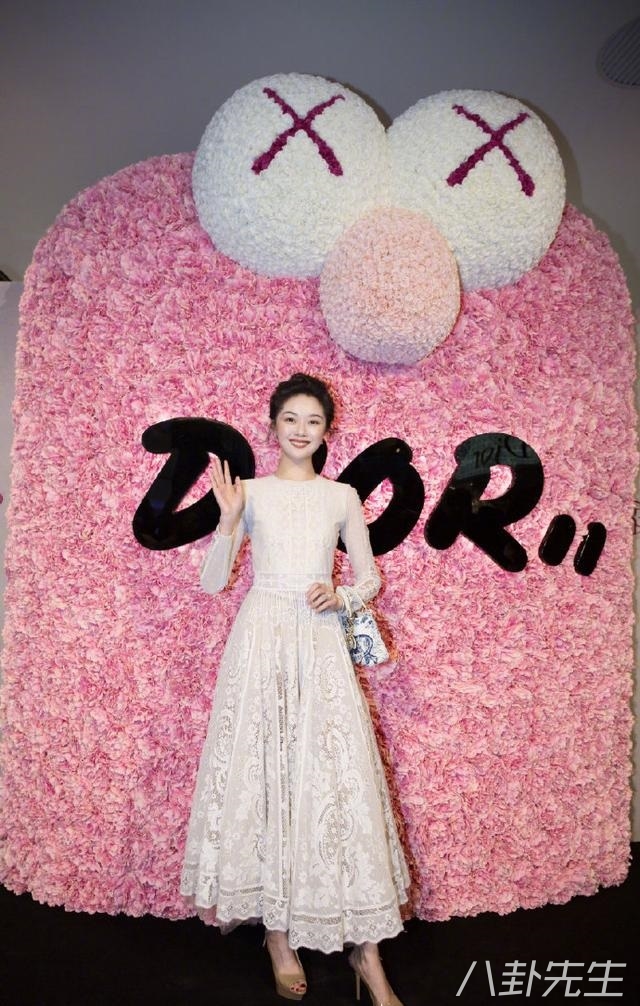 香奈儿官宣代言人,林允是香奈儿全球形象大使