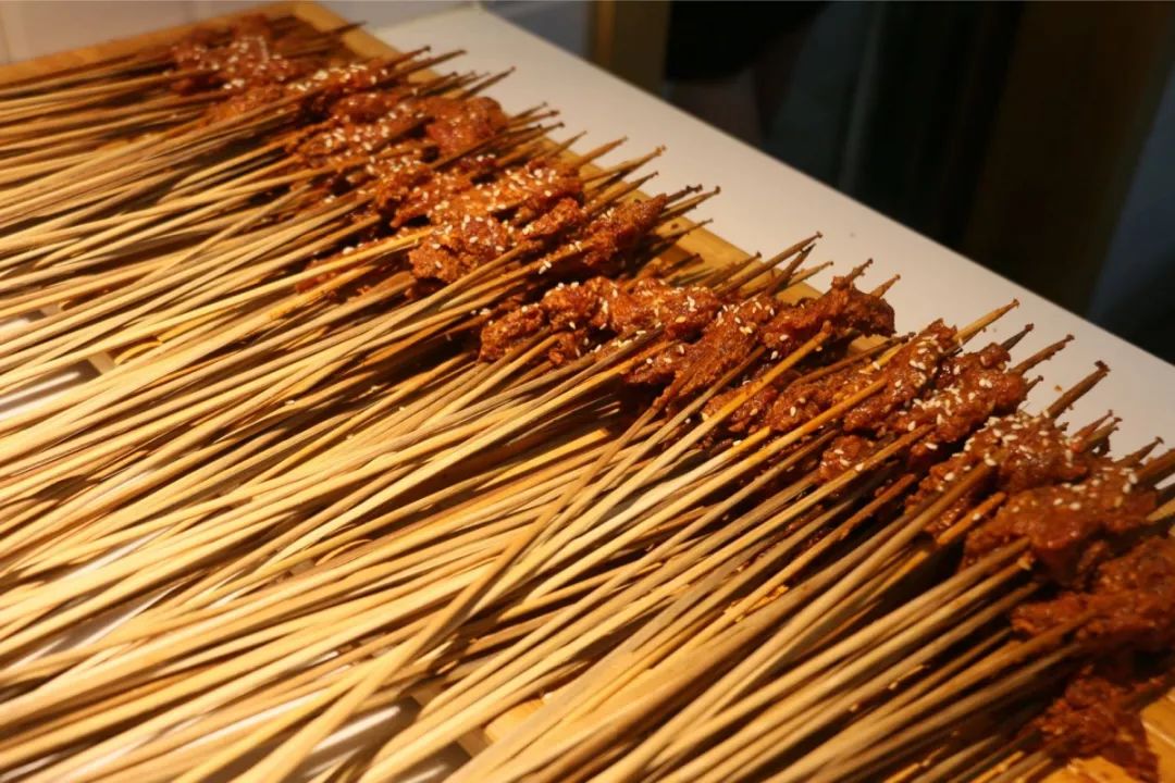 成都屋头串串香,老成都屋头串串