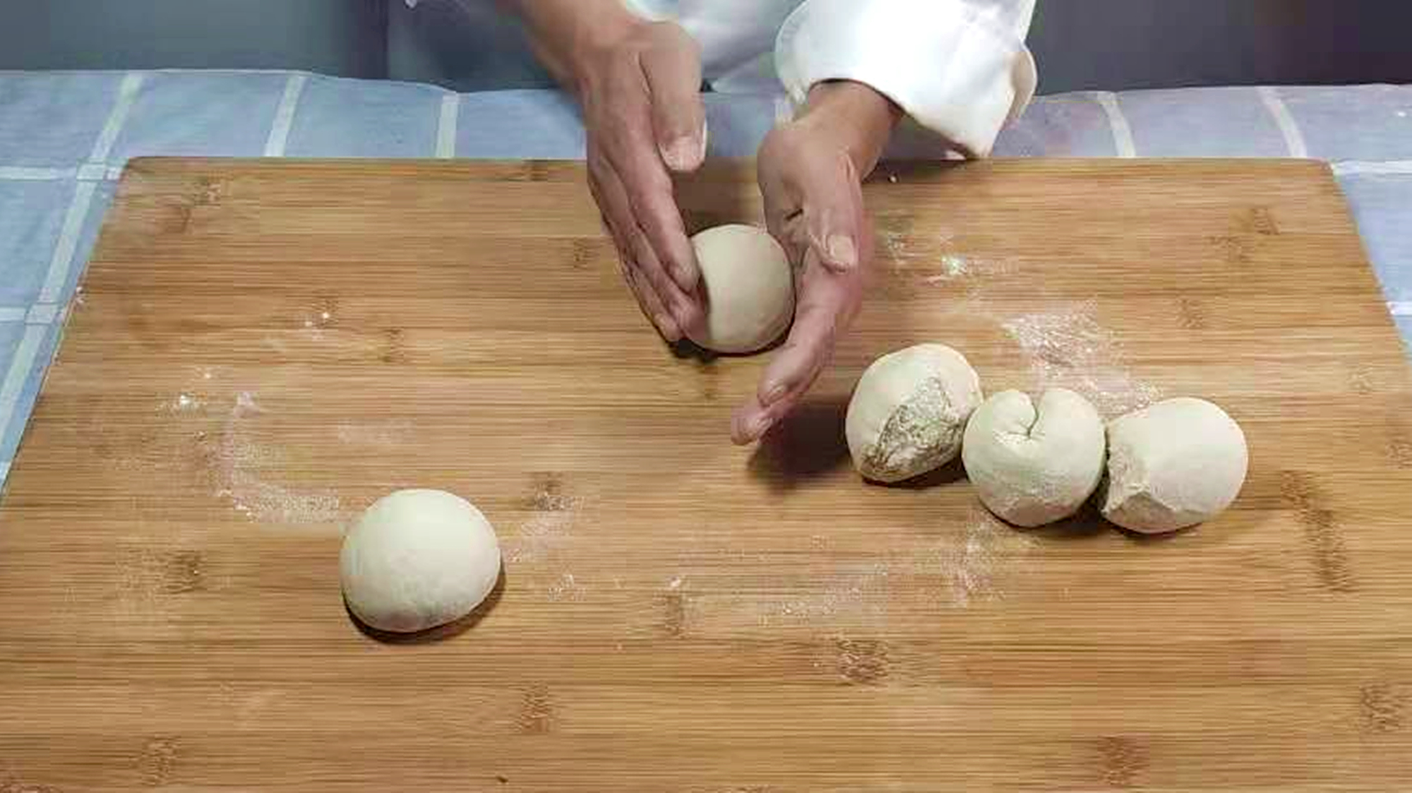 老面馒头碱的变化,做好老面馒头加碱的必备技巧