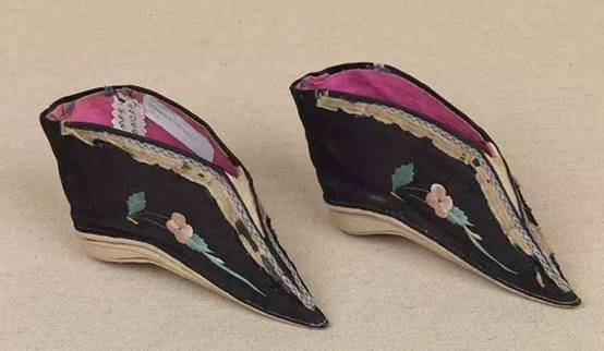 中国古人都穿什么鞋子,古代人穿的鞋子都经历了什么