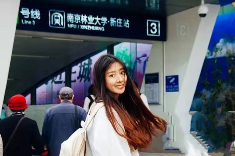 坐拥大学宿舍豪华六人间,南京小龙虾大学