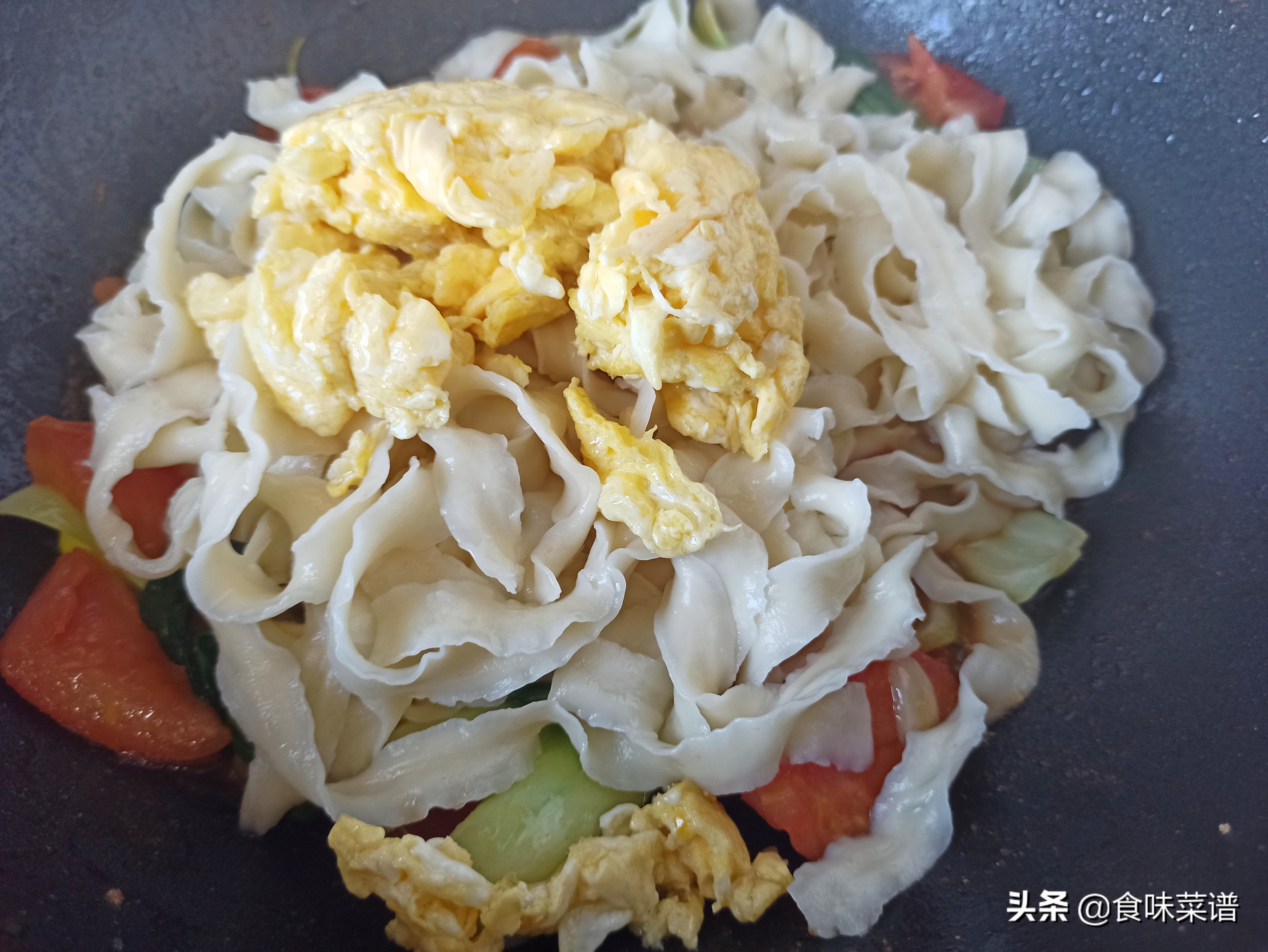 怎么炒刀削面才能不干,饭店削面和面的正确方法