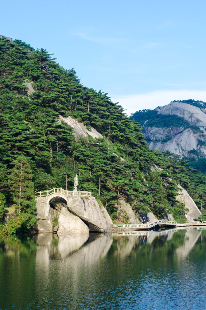天柱山，怪你过分美丽