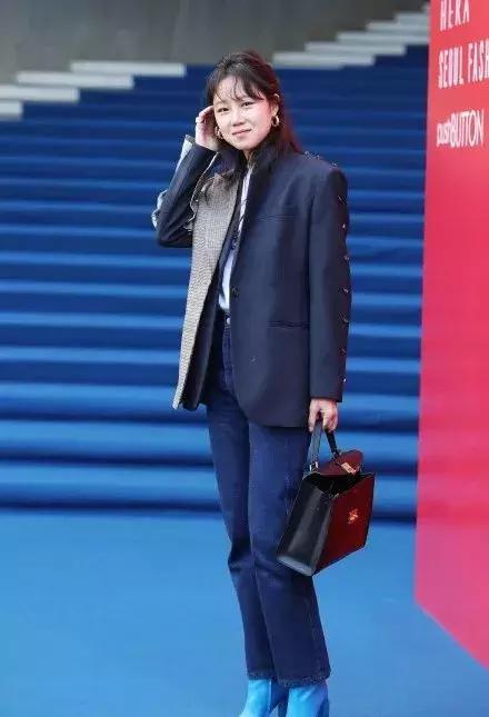 李宇春王俊凯视频,吴青峰李宇春同款