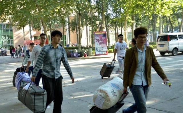 专家预言农村的光棍以后怎么办,我国3000万光棍怎么解决