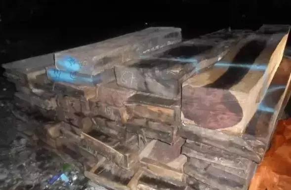 微凹黄檀是白酸枝还是红酸枝,红酸枝微凹黄檀是什么木头