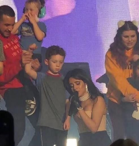 靠贩卖女儿照片赚100万，他们才是真正的魔鬼