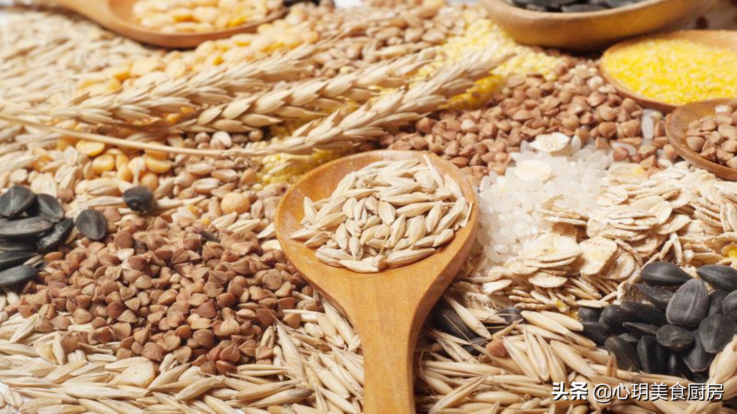 鸡精味精到底哪个危害大,鸡精味精哪个危害身体更大