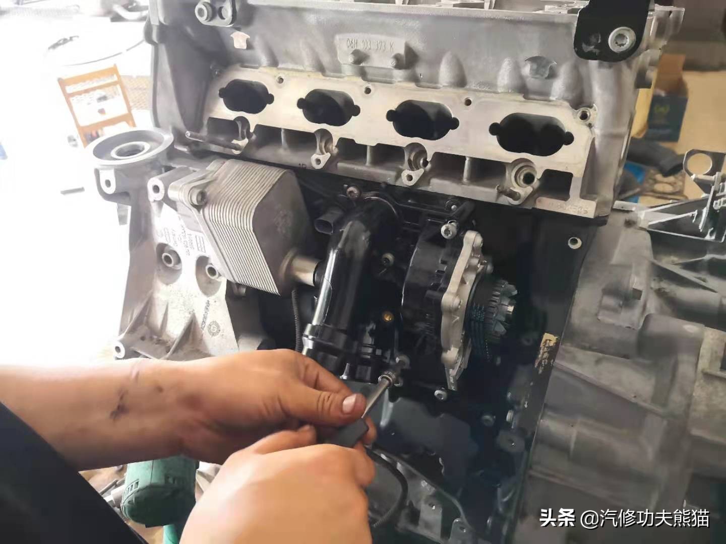 进口迈腾旅行版哪一款不烧机油,14年大众迈腾旅行版进口驾驶感受