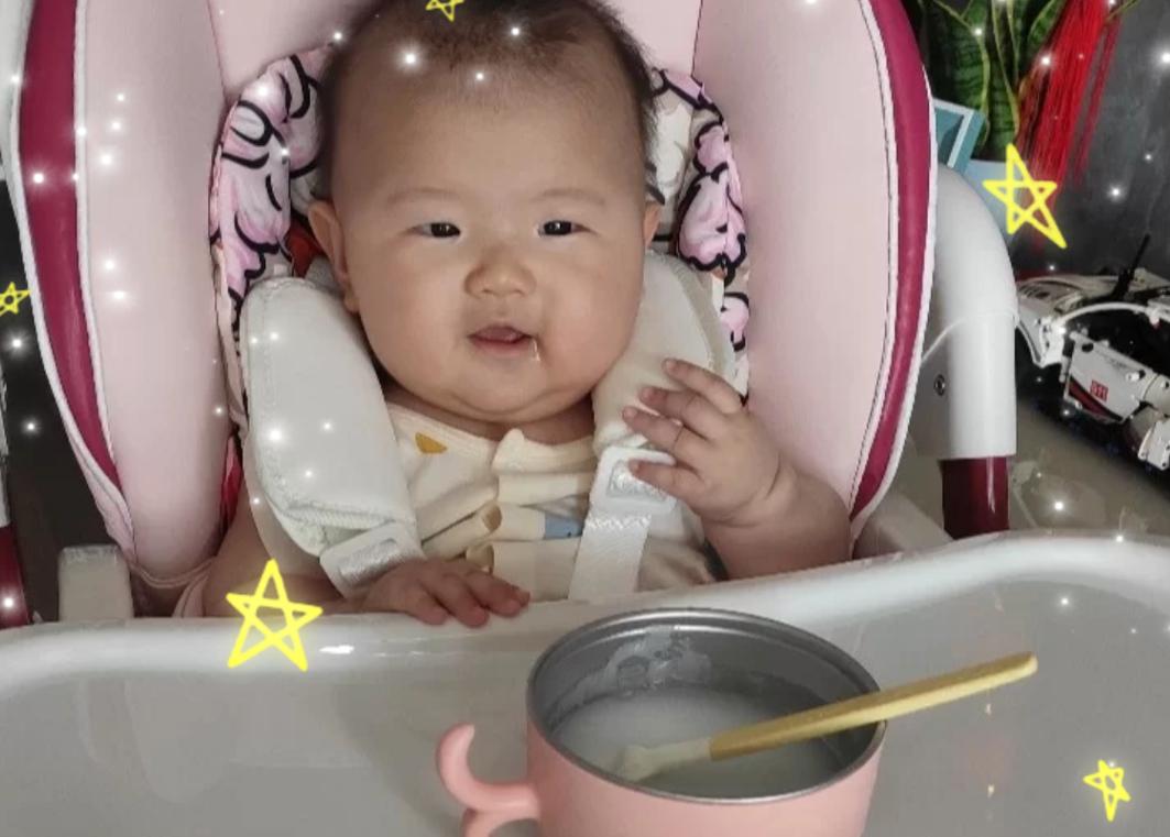 宝宝米粉喂养一文通:吃什么?吃多少?三个问题妈妈要心中有数