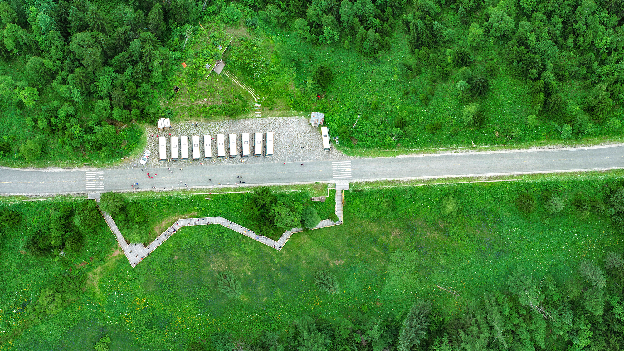 航拍长白山天池视频,长白山天池航拍全景视频