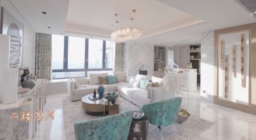 住1万楼是什么体验,住进超大豪宅是什么体验