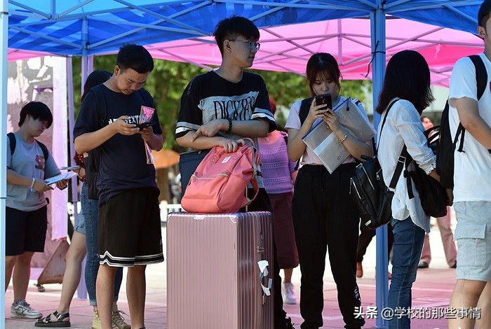 700多分上专科,高考100多分有必要上专科吗