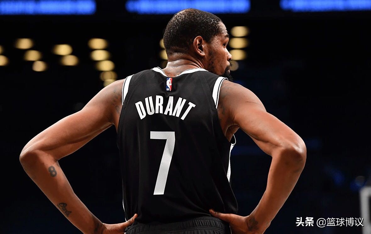 28+6+5,我们都低估杜兰特了,他仍是联盟前五的超级巨星