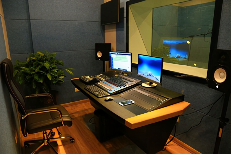 广告的文案怎么编辑,广东百分百公司广告配音文案