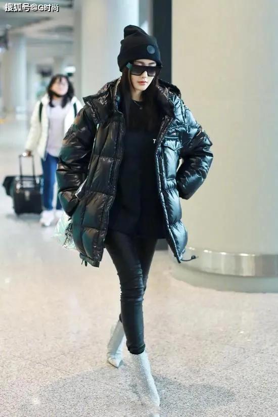 挑选羽绒服的小窍门视频,如何挑选羽绒服含绒量