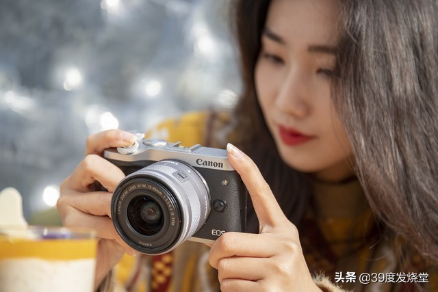 3000买微单还是单反相机合适,黑卡相机与微单和单反相机的区别