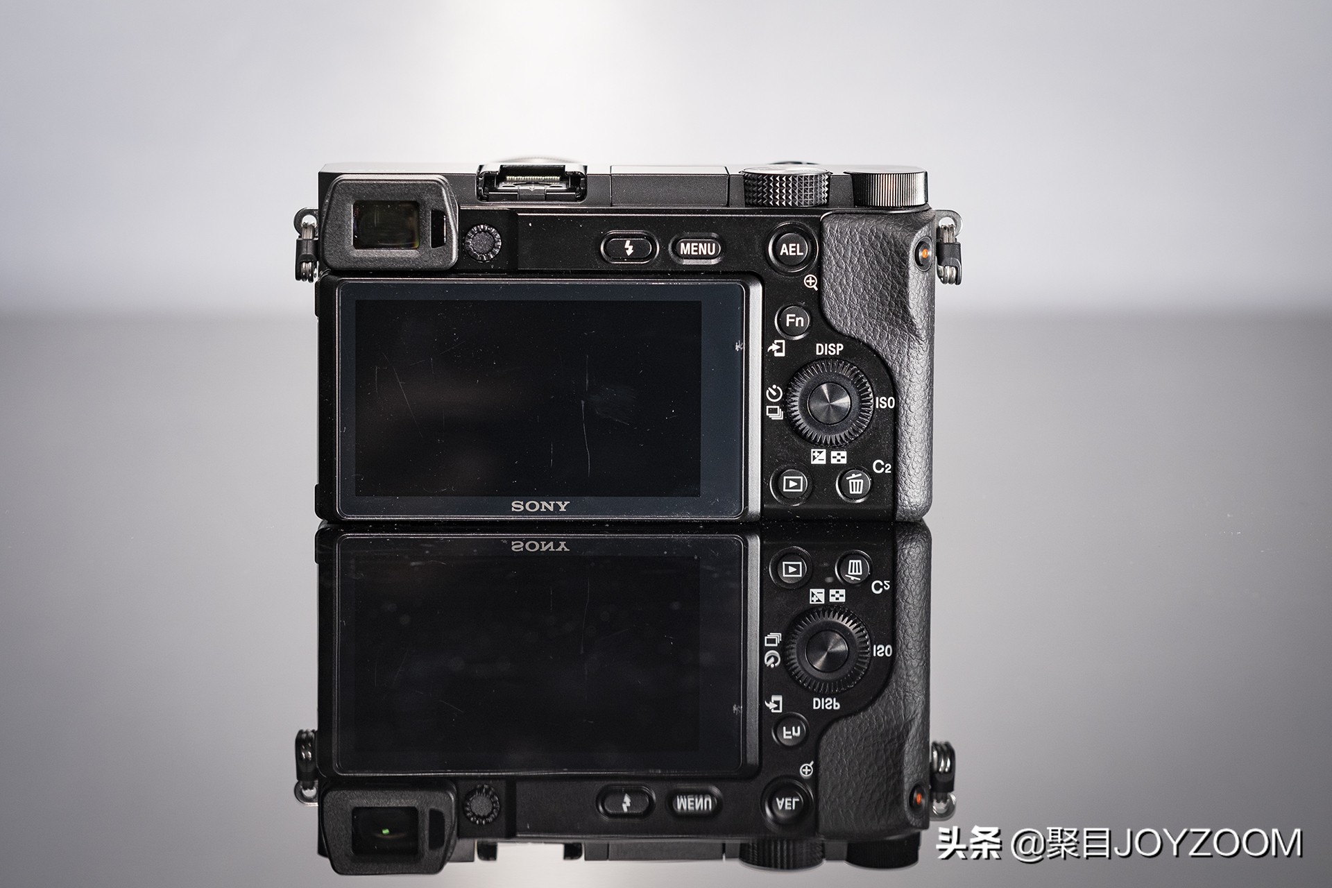 介绍一款aps-c画幅单反相机,新手值得买apsc画幅的相机吗