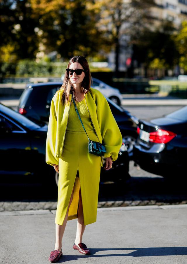 秋冬高腰毛呢裙怎么搭配,秋冬一定要试试这套毛呢裙穿搭