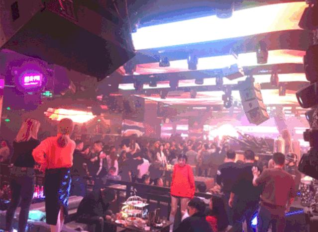 适合年轻人开的特色酒吧,目前最受欢迎的酒吧类型