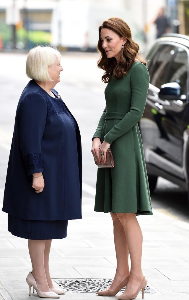 凯特王妃2023年服装,茶歇裙凯特王妃