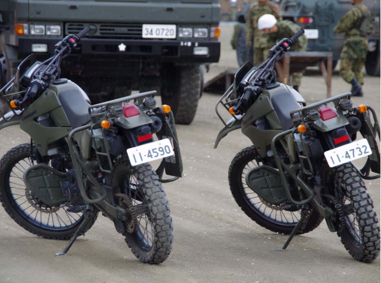 日本摩托车侦察队视频,日本自卫队摩托都是柴油吗