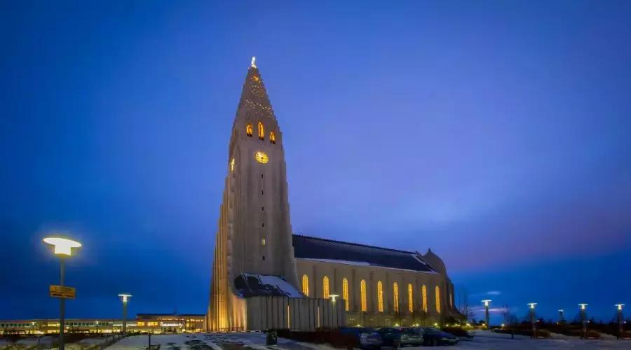 这里是世界的尽头粤语,这里是世界的尽头粤语版