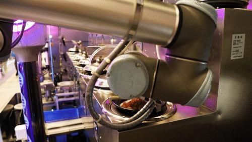 听说有群机器人乘“太空舱”悄然登陆广州？