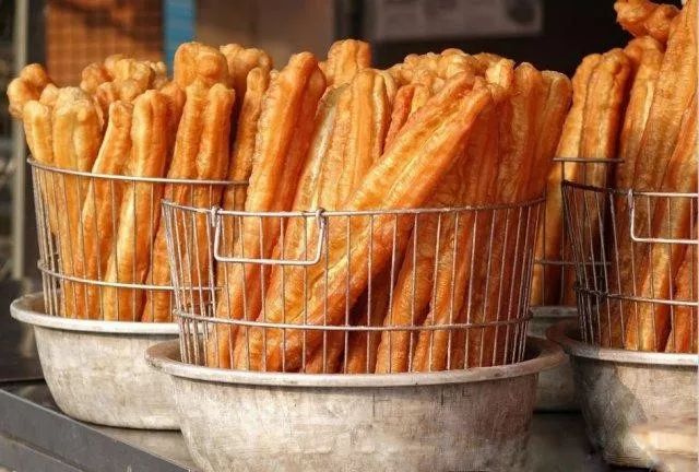 吃油条能刺伤食道吗,吃天津大油条