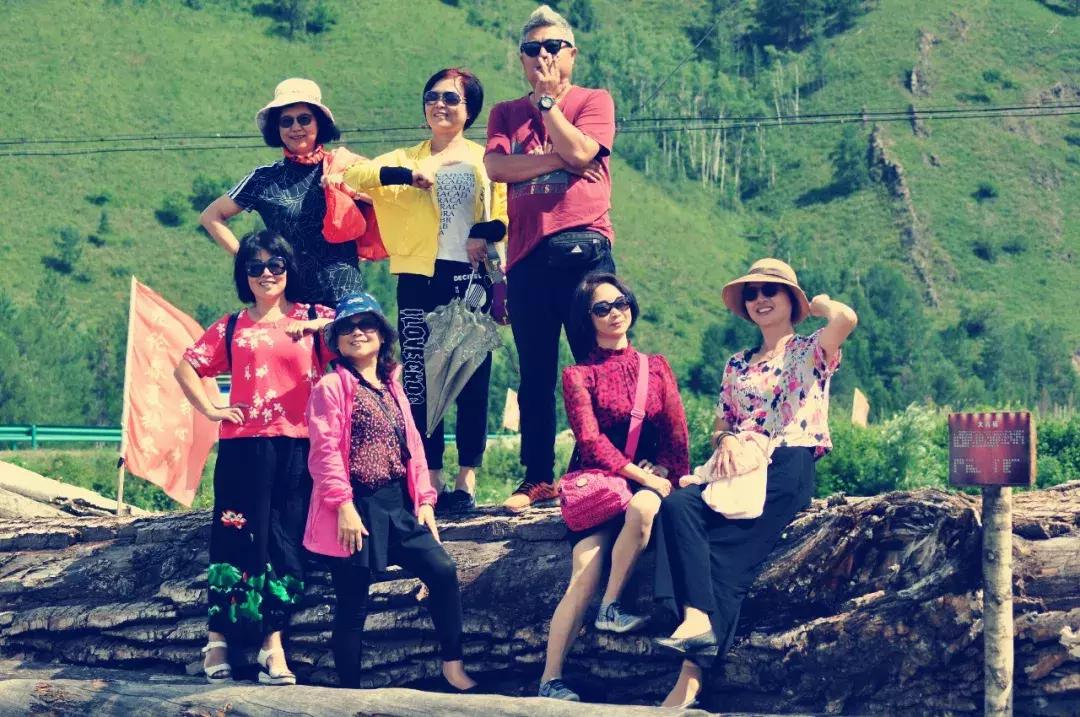 10个闺蜜沿着中俄罗斯边境自驾游,10个闺蜜结伴游中苏边境线