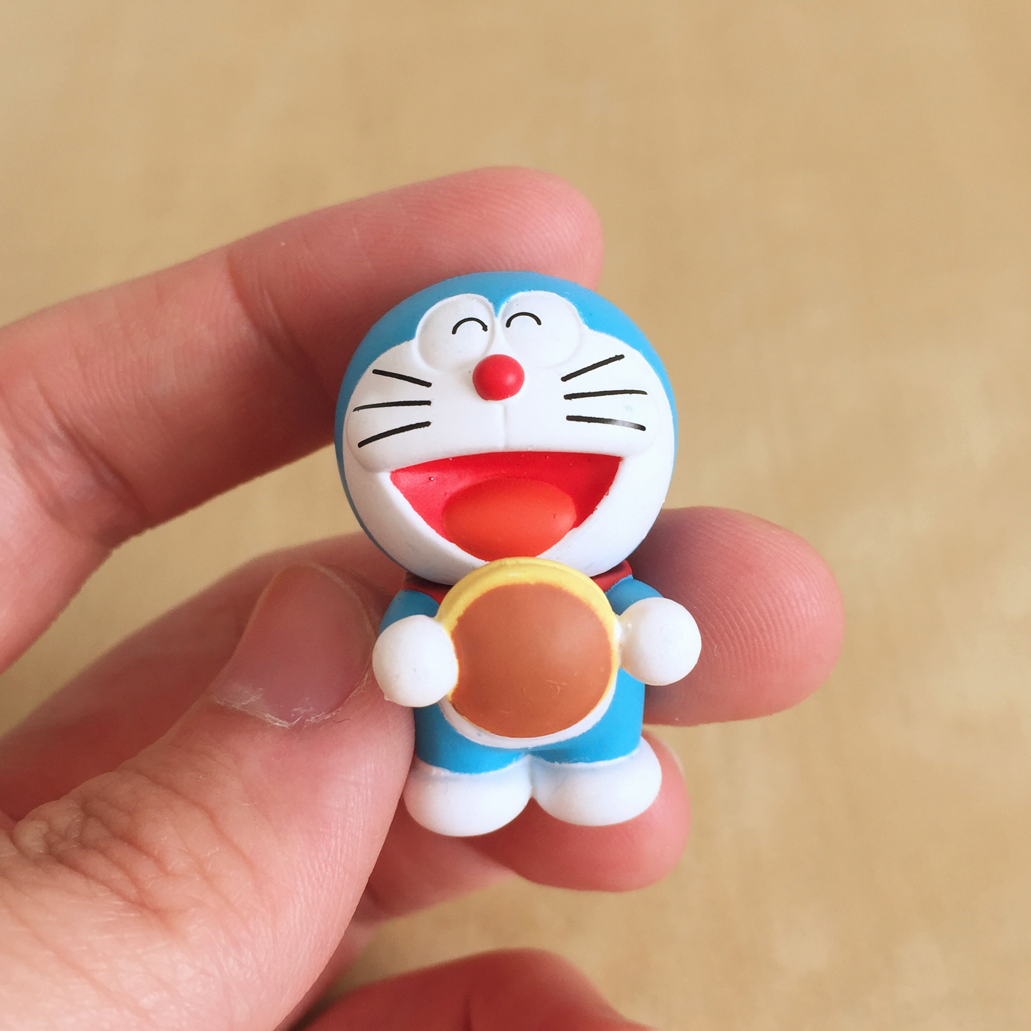 玩具测评丨PUTITTO奇谈俱乐部哆啦a梦杯沿玩偶（第一弹）